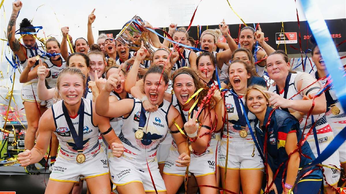 MORE PHOTOS | Glory for Adelaide Crows thanks to a 'perfect 10' from Erin Phillips: Just hit the image above.