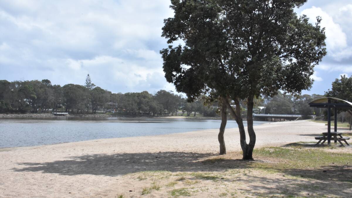 Expert weighs in on Lake Cathie's condition