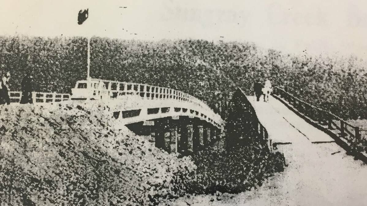Stingray Creek Bridge in the 1960s | photos