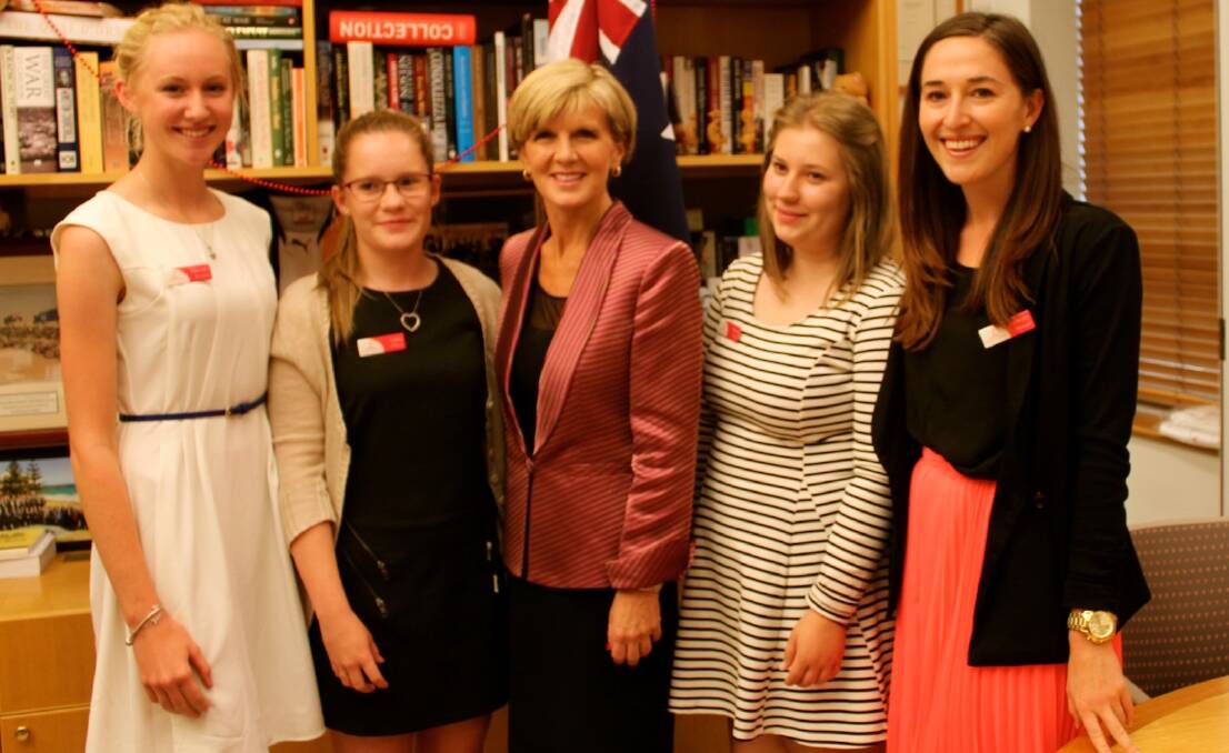 Foreign minister Julie Bishop MP with former Country to Canberra winners and volunteers, Hannah Worsley, Libby O'Brien, Vesna Clark and Hannah Wandel.