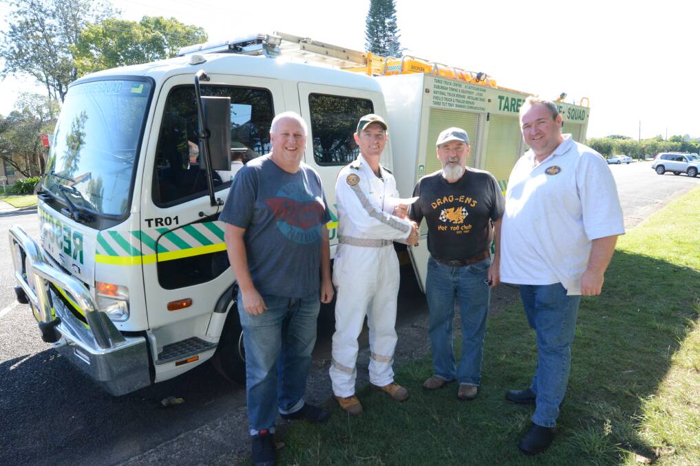 Support: The Drag-ens Hot rod club made a $500 donation to the Taree Rescue Squad following the success of RattleTrap. Photo: Scott Calvin.