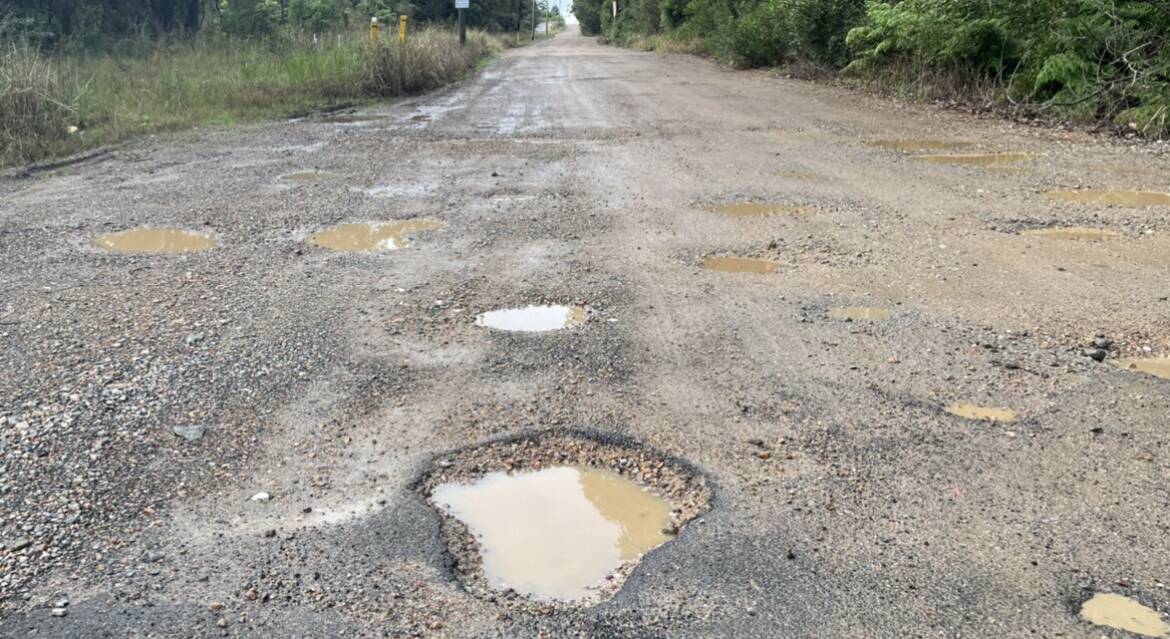Dunbogan residents have voiced their frustrations over the short strip of gravel road along Scarborough Way. Photo: Mardi Borg