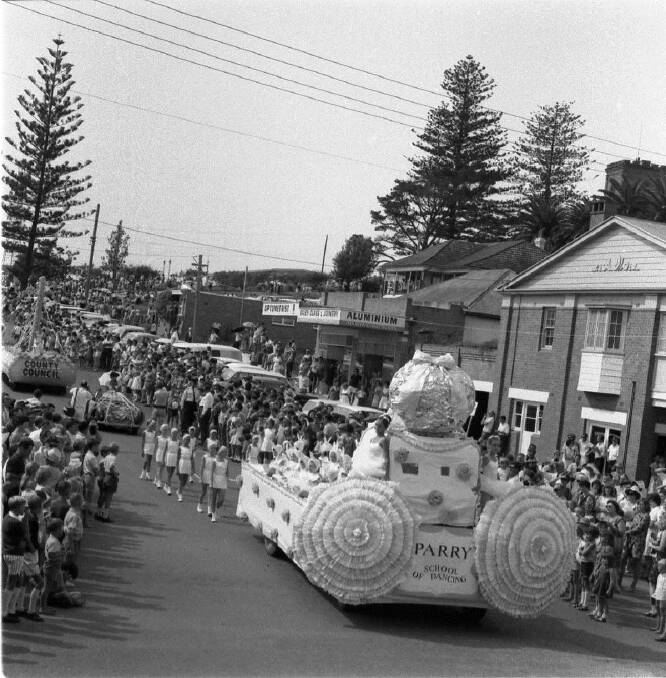 Carnival of the Pines:The Easter procession down William Street in 1968, with winner of 
best commercial float the Parry School of Dance. 