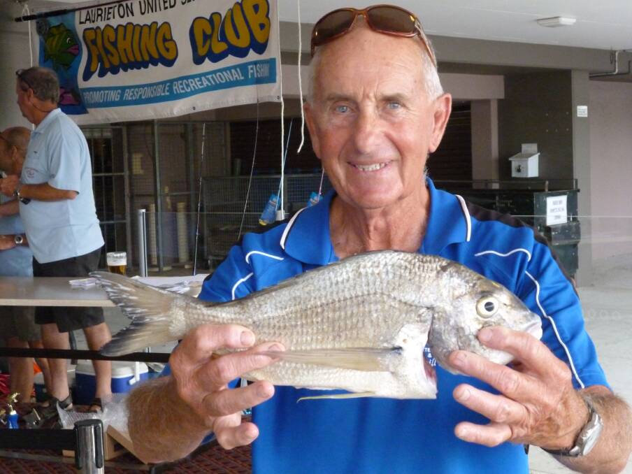 Bill Marchmant from Lake Cathie with Heaviest Bream 2015. 