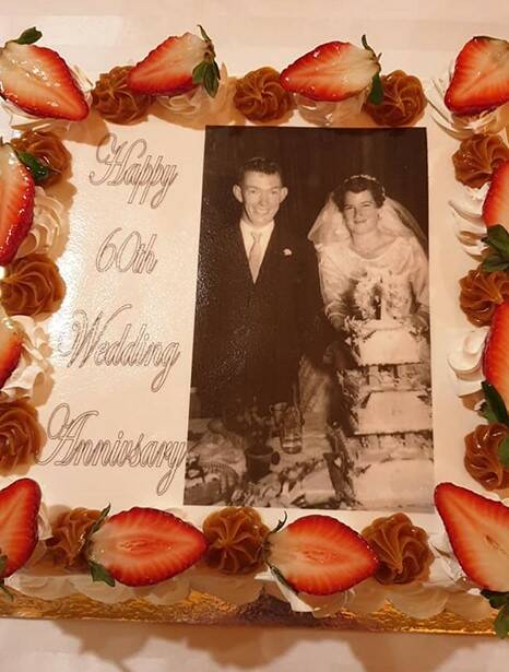 Special cake to mark the 60th wedding anniversary. 