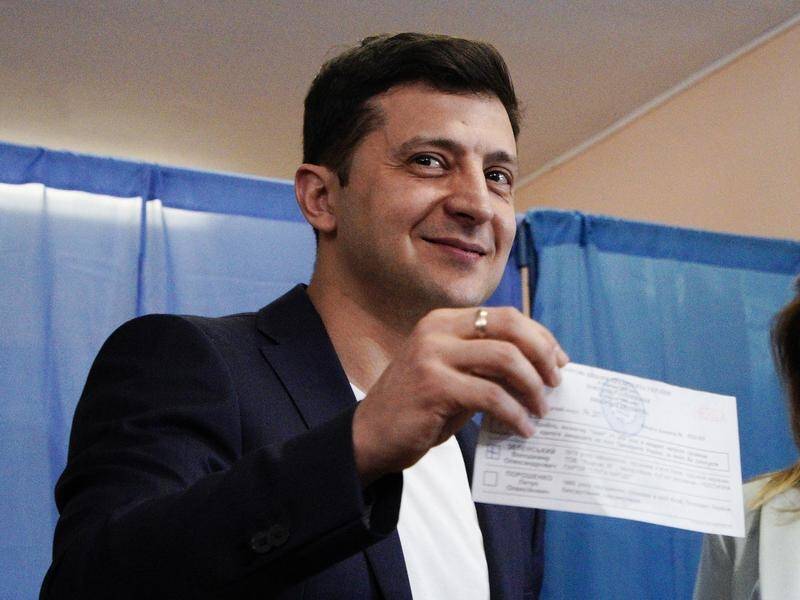 Volodymyr Zelensky has won 70% of the votes in Ukraine's presidential run-off, exit polls show.